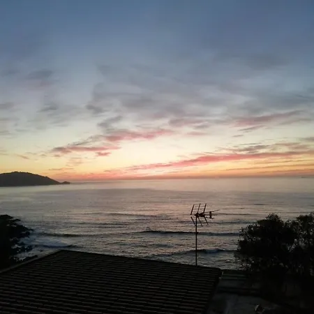 Hébergement de vacances Maravillosa Casita Frente Al Mar Con Vistas A Islas Cies En El Camino De Santiago
